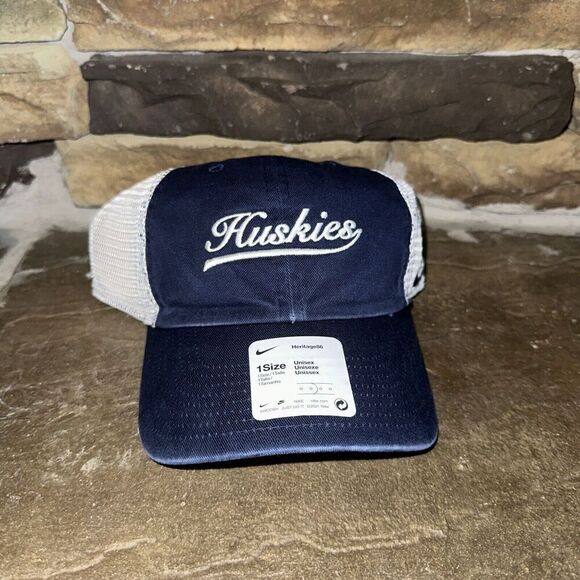 Nike Unisex Ball Hats Caps-- UConn Huskies -- Heritage - Picture 1 of 3